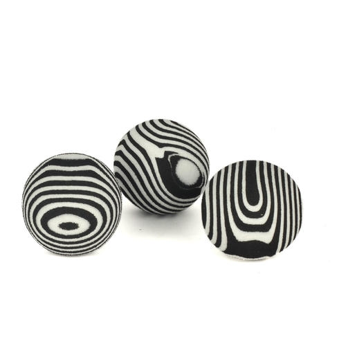 Flip Siyah Beyaz Kedi Oyun Topu 4cm (3'lü)