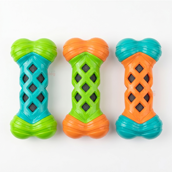 MerkoPets Hışırtılı Plastik Top Köpek Oyuncağı 17x9cm (126gr)